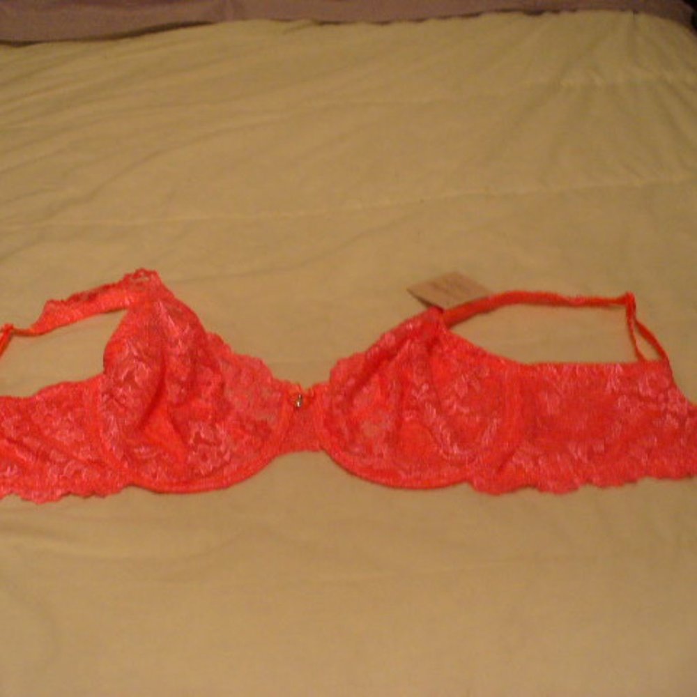 CORAL LACE BRA